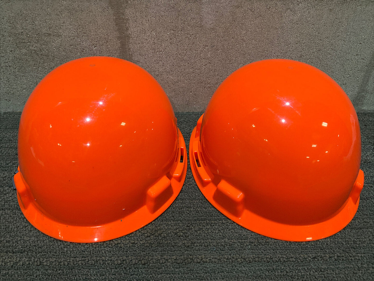 MSA TYPE I PROTECTIVE HELMET ORANGE ADJUSTABLE SMOOTH DOME 222 LOT OF 2