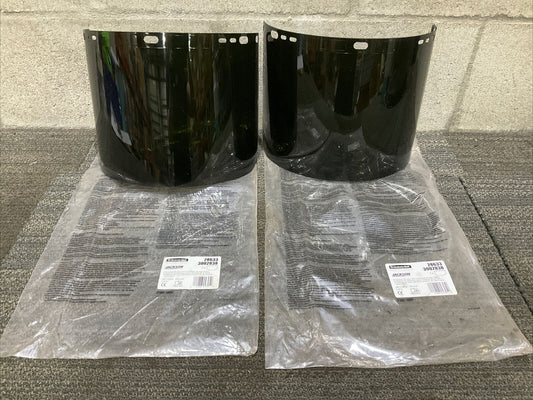 JACKSON SAFETY 3002838 POLYCARBONATE IMPACT SPLASH DETACHABLE VISOR 222 LOT OF 2