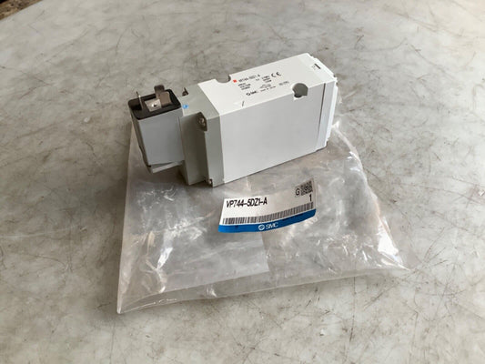 SMC VP744-5DZ1-A SOLENOID VALVE 3 PORT 24VDC 222