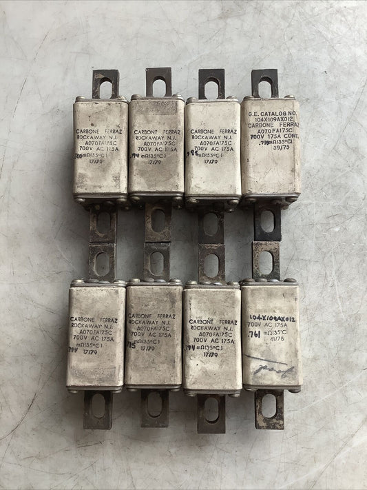 GE CARBONE FERRAZ 104X109AX012 FUSE INCLOSED LINK 700V 175A A070FA175C -LOT OF 8