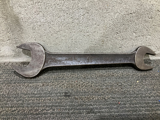 COLCHESTER LATHE 15/16 & 1 5/16 DOUBLE OPENED ENDED WRENCH 333