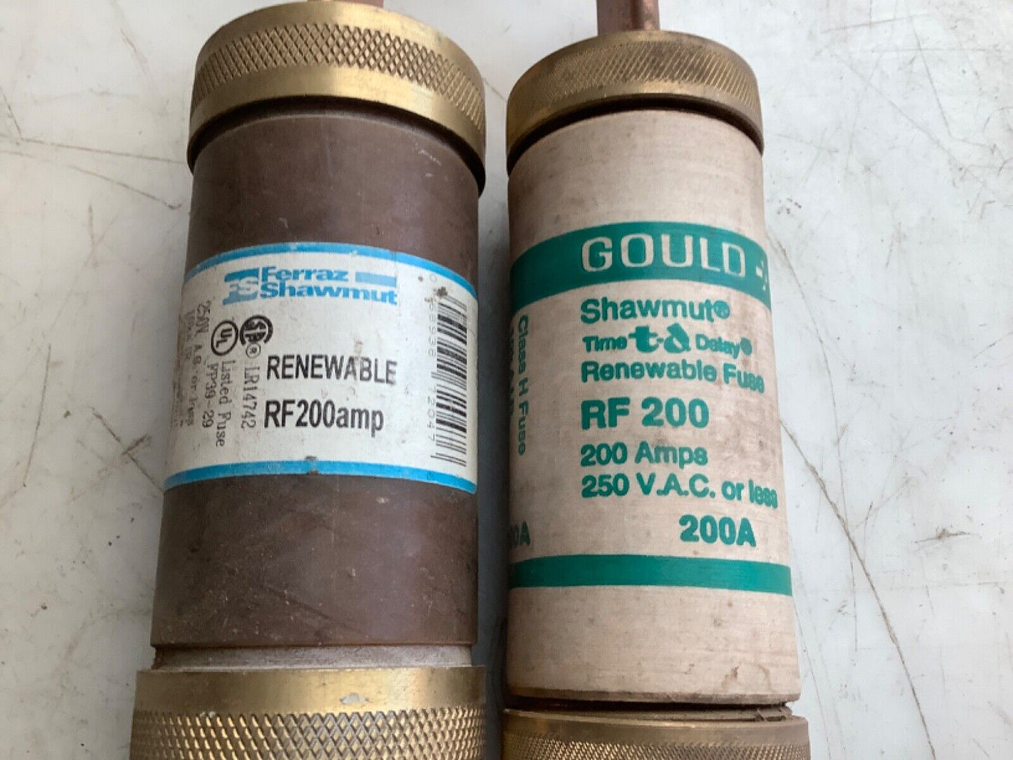 GOULD FERRAZ SHAWMUT RF200 RENEWABLE FUSE 200A 222 - QTY 7