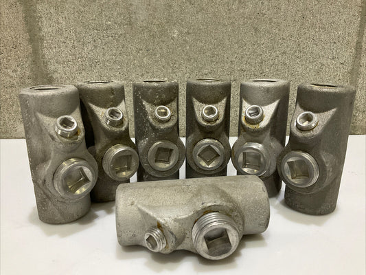 CROUSE HINDS EYSX1SA EYSX1-SA 1/2 IN CONDUIT SEAL FITTINGS 678 LOT OF 7