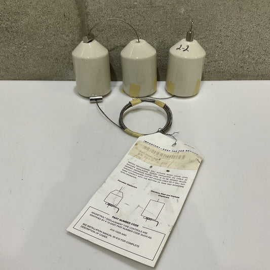 MAGNETROL 005-9817-001 A10-1G2A-AAH LIQUID LEVEL SWITCH PORCELAIN DISPLACER 678