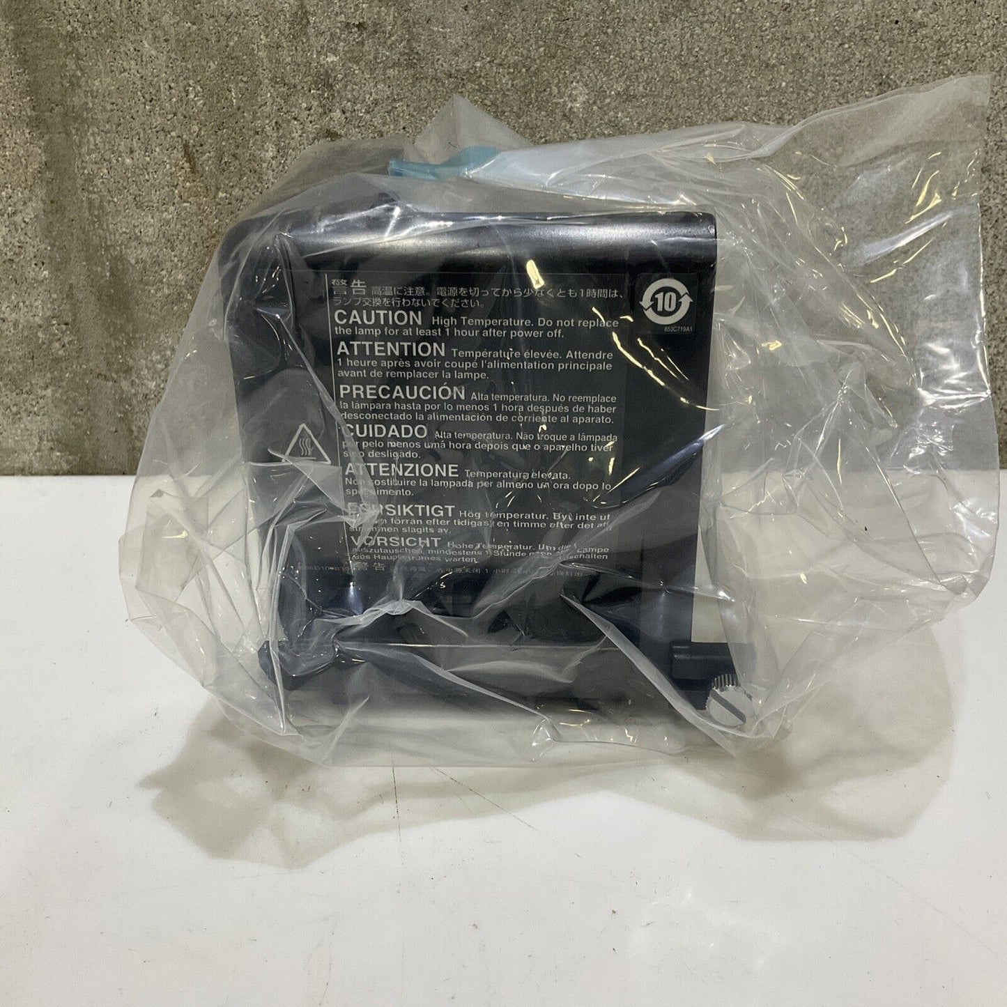 MITSUBISHI S-XT20LA PROJECTOR LAMP 120W 678