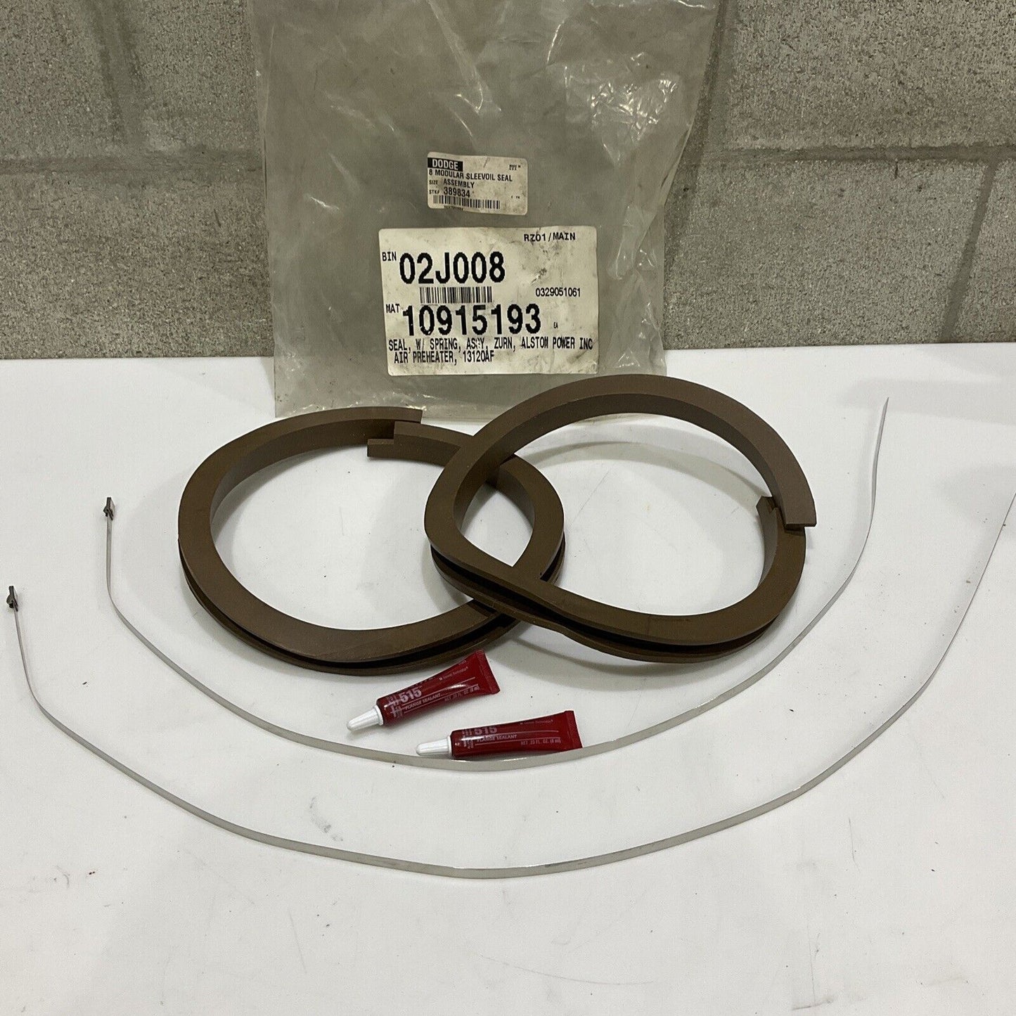 DODGE 389834 8 MODULAR SLEEVOIL SEAL ASSEMBLY 678