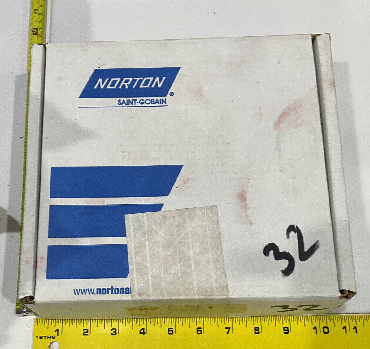 NORTON PT3090 GRIT 60/80 5.795” DIAMETER 1.654” BORE 1.00” GRINDING WHEEL