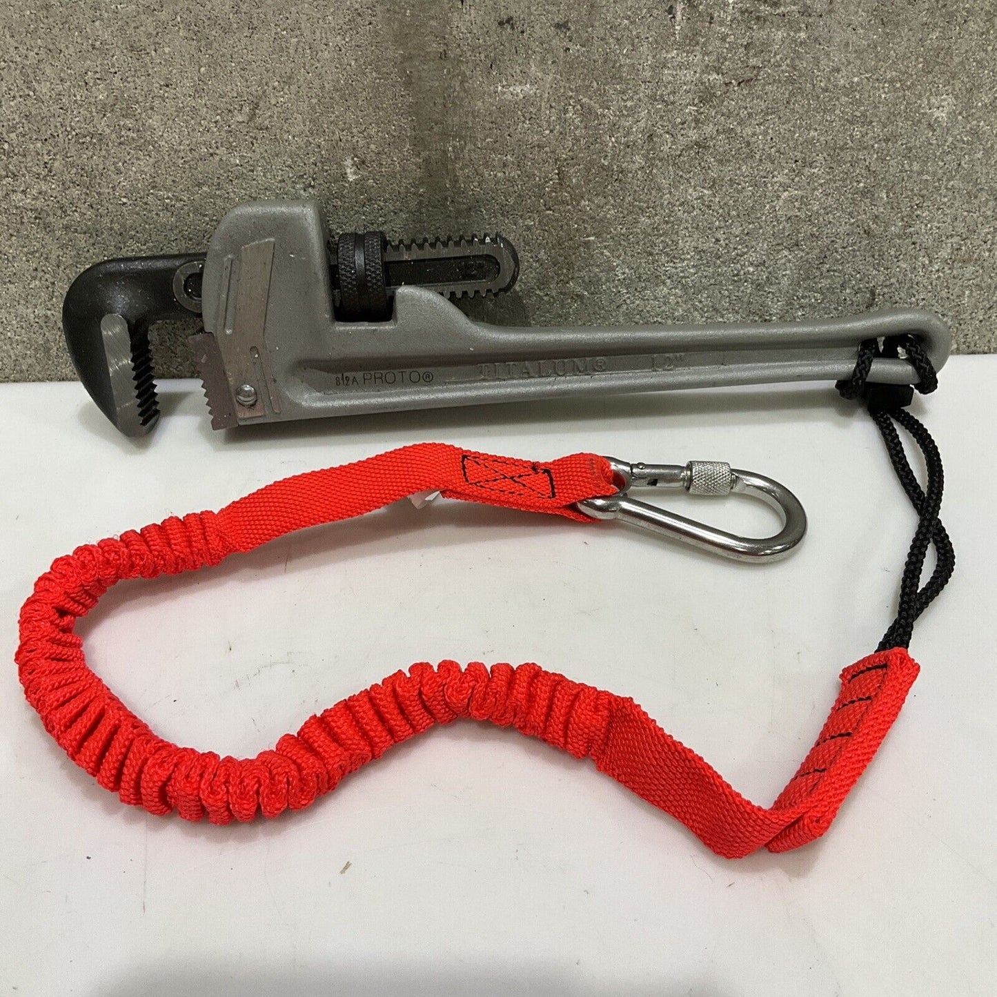 PROTO 812A TITALUM WRENCH 12 IN JLAN15LBSSRP ELASTIC LANYARD SCREW CARABINER 107