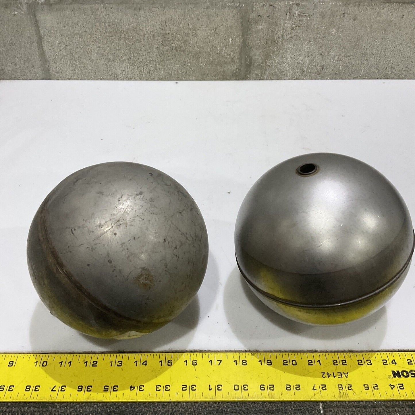 CLARK RELIANCE 744 300LB STAINLESS FLOAT BALL  8” L X 6” W 678 LOT OF 2