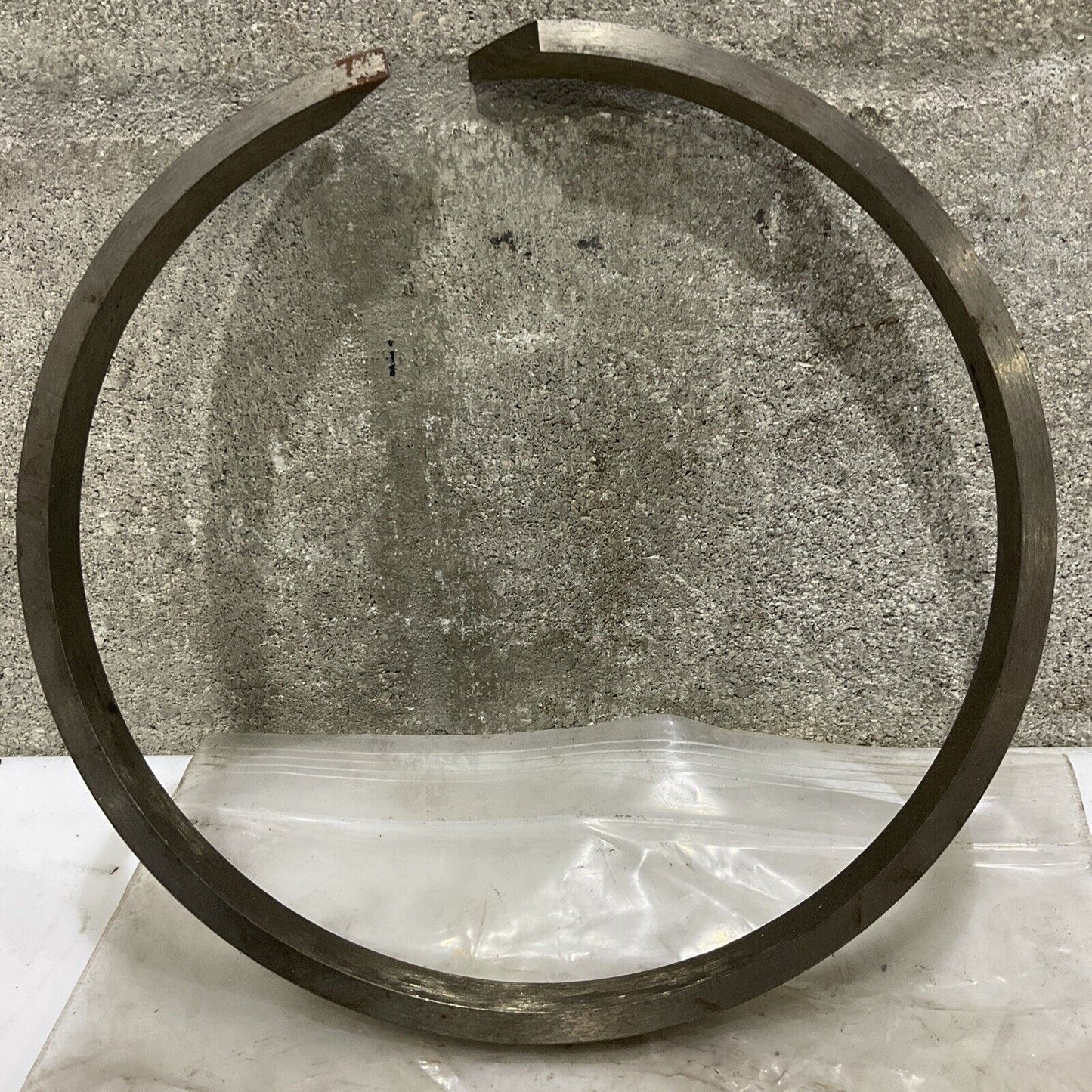 FLOWSERVE 002089-00 IRON PISTON RING 7 X .56 678