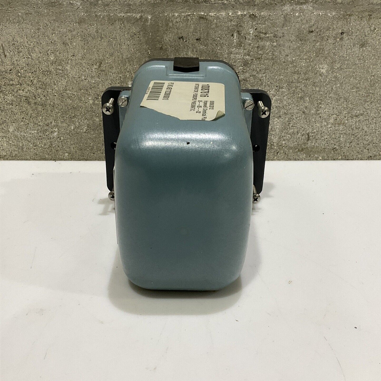 FOXBORO 14A 12301731 PNEUMATIC FLOW REGULATOR 555