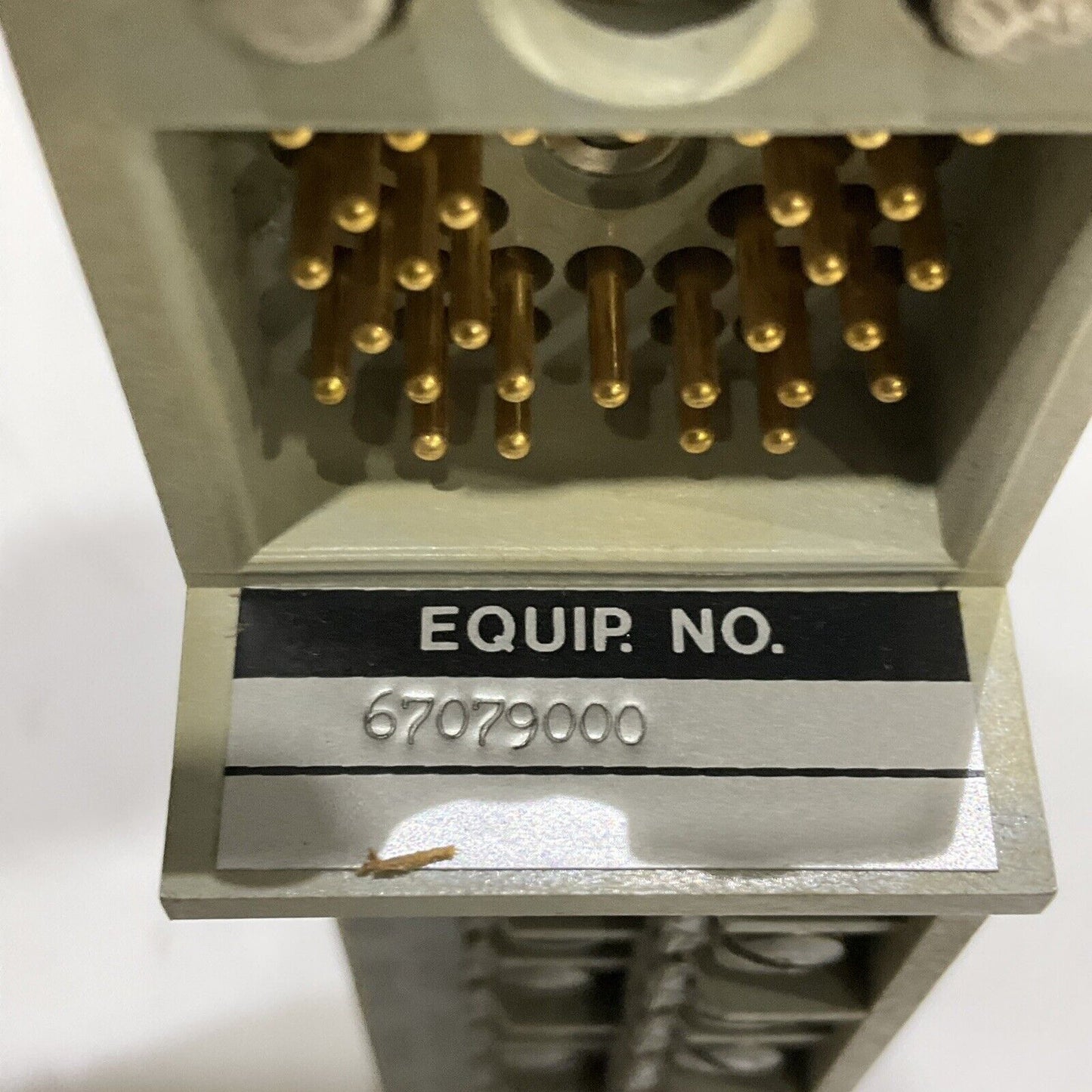 FOXBORO 2AX+DIO 88N-31943-1 N0309JD REV. LEVEL J SIGNAL DISTRIBUTION MODULE 555