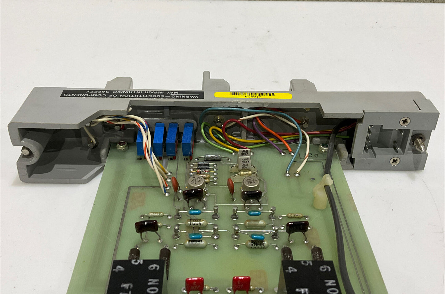 FOXBORO 2AI-I2V-FGB VOLTAGE CURRENT CONVERTER MODULE 555
