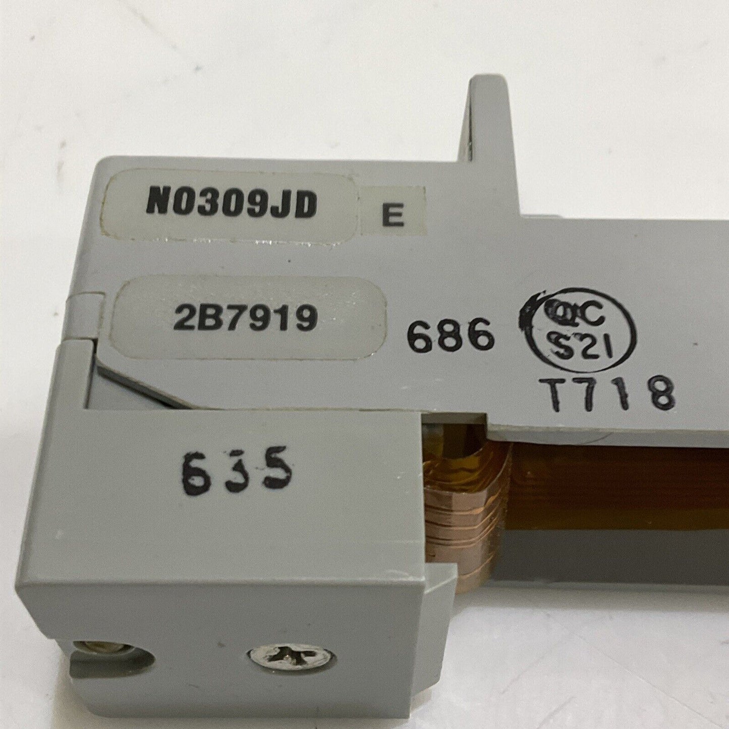 FOXBORO 2AX+DIO 88N-31943-1 N0309JD REV. LEVEL J SIGNAL DISTRIBUTION MODULE 555