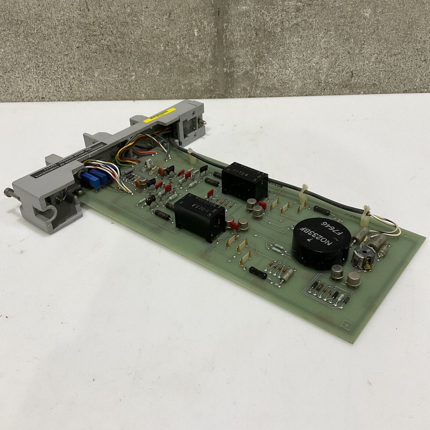 FOXBORO 2AI-I2V-FGB VOLTAGE CURRENT CONVERTER MODULE 555