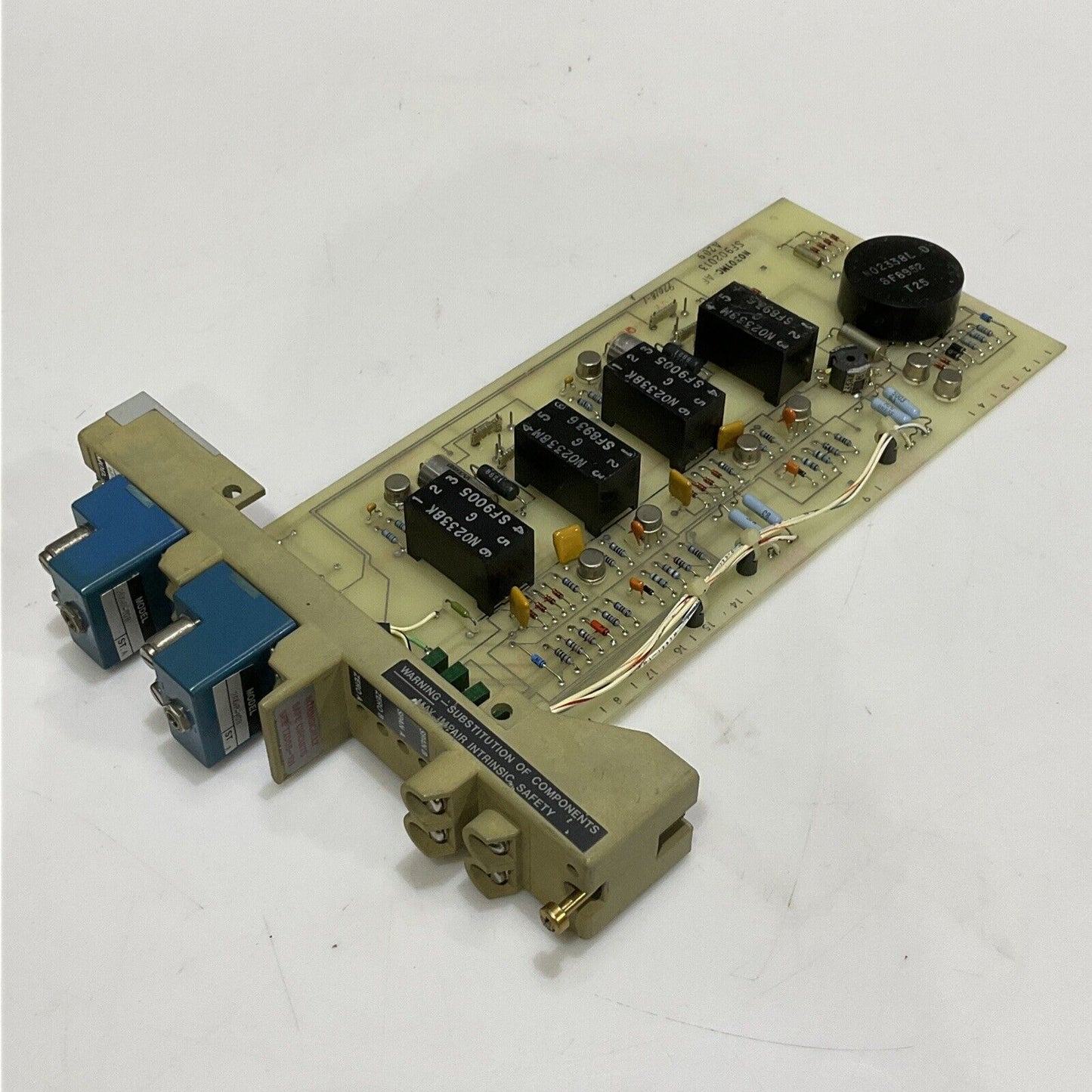 FOXBORO 2AO-V21 PLUS P OUTPUT MODULE 555