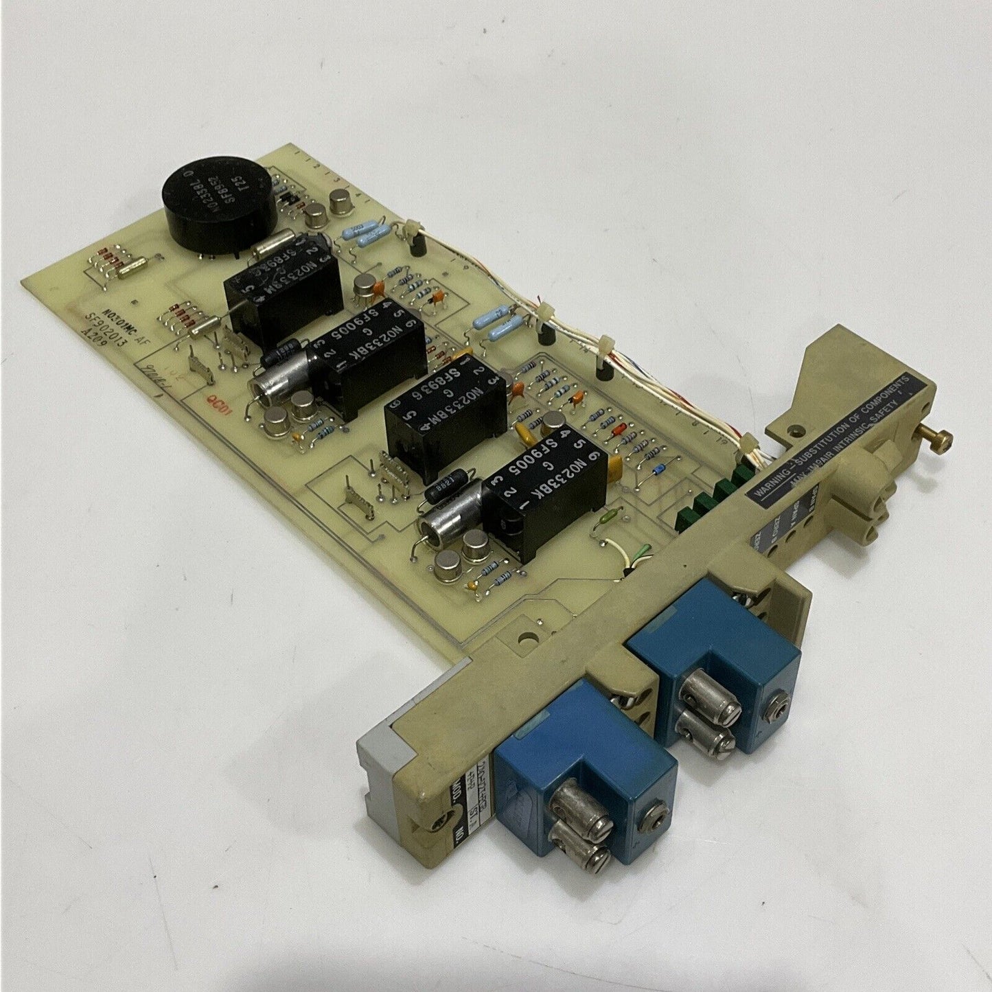 FOXBORO 2AO-V21 PLUS P OUTPUT MODULE 555
