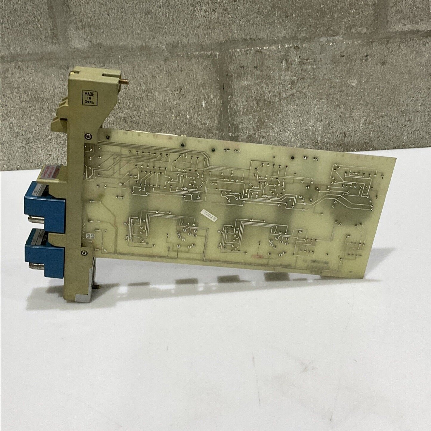 FOXBORO 2AO-V21 PLUS P OUTPUT MODULE 555