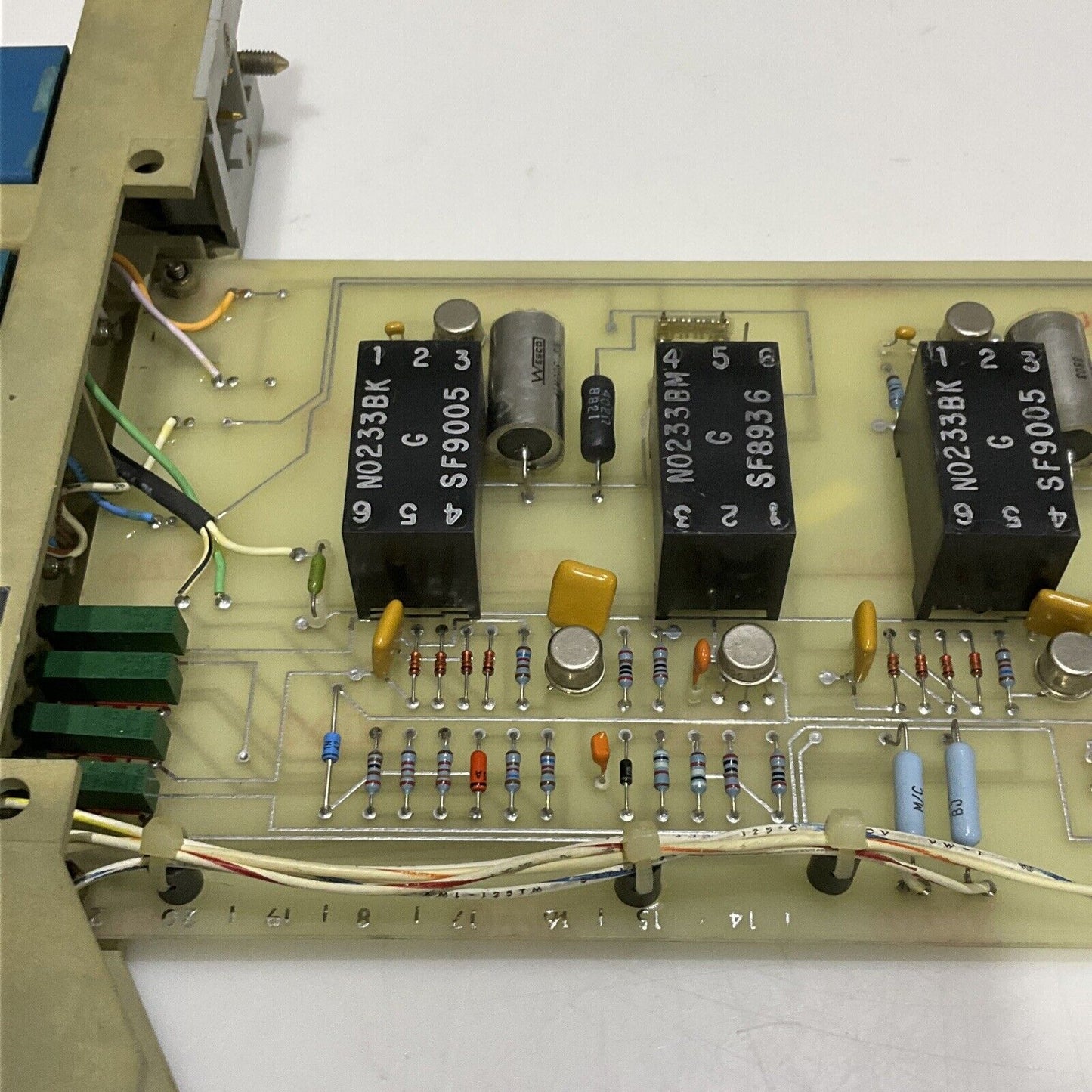 FOXBORO 2AO-V21 PLUS P OUTPUT MODULE 555