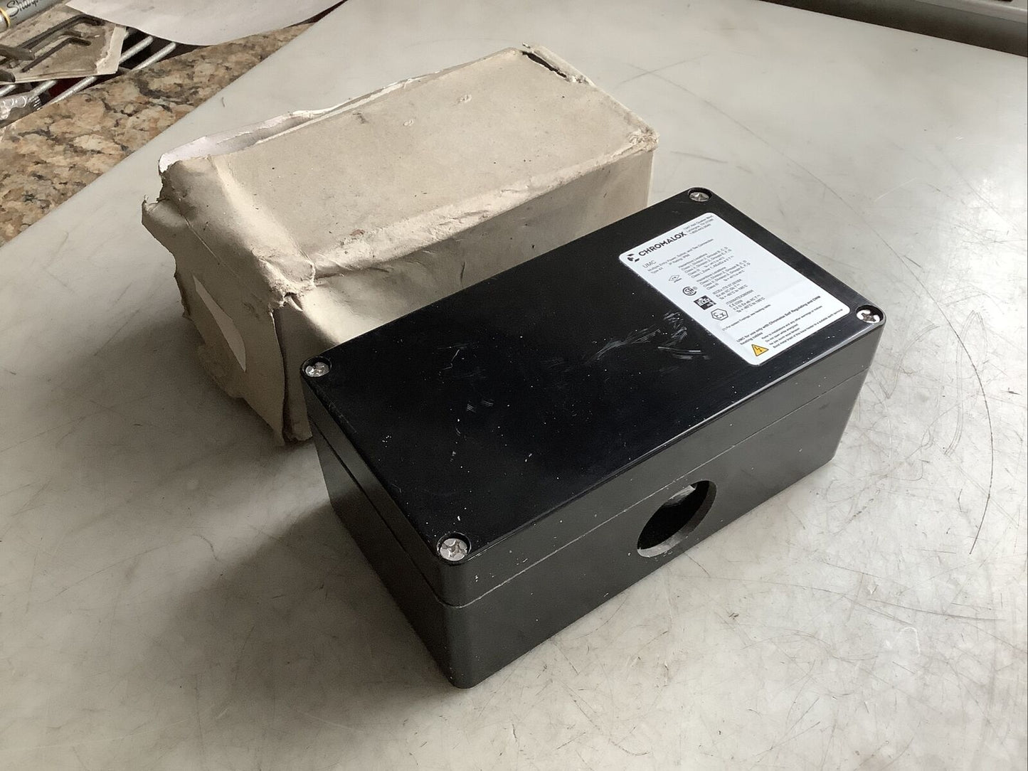 CHROMALOX UMC MULTIPLE ENTRY POWER CONNECTION BOX 678