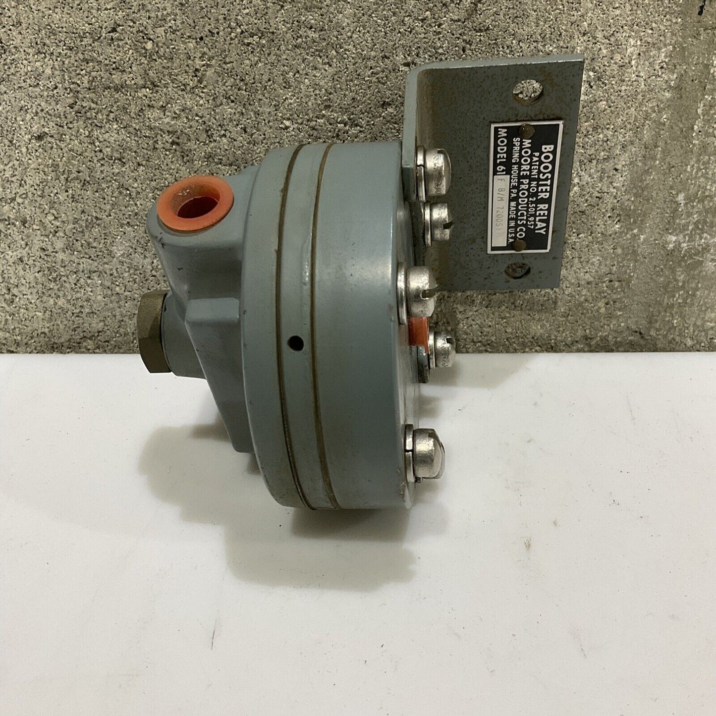 MOORE MODEL 61 F B/M 7200S11 BOOSTER RELAY U.S PAT 2,501,957 555