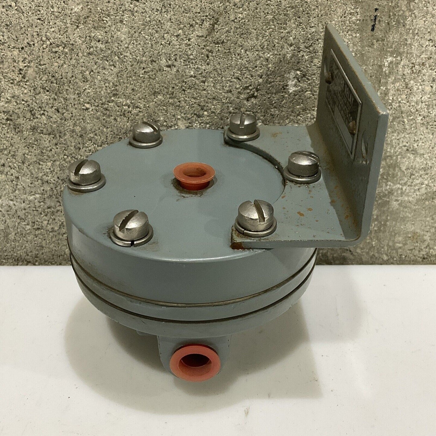 MOORE MODEL 61 F B/M 7200S11 BOOSTER RELAY U.S PAT 2,501,957 555