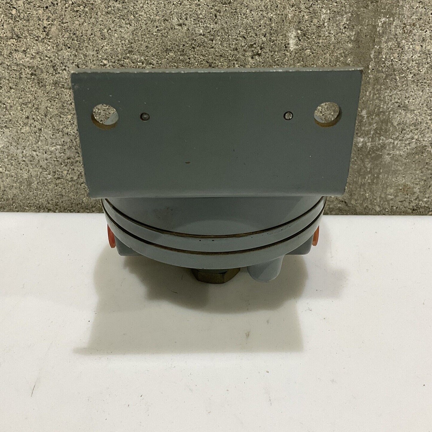 MOORE MODEL 61 F B/M 7200S11 BOOSTER RELAY U.S PAT 2,501,957 555