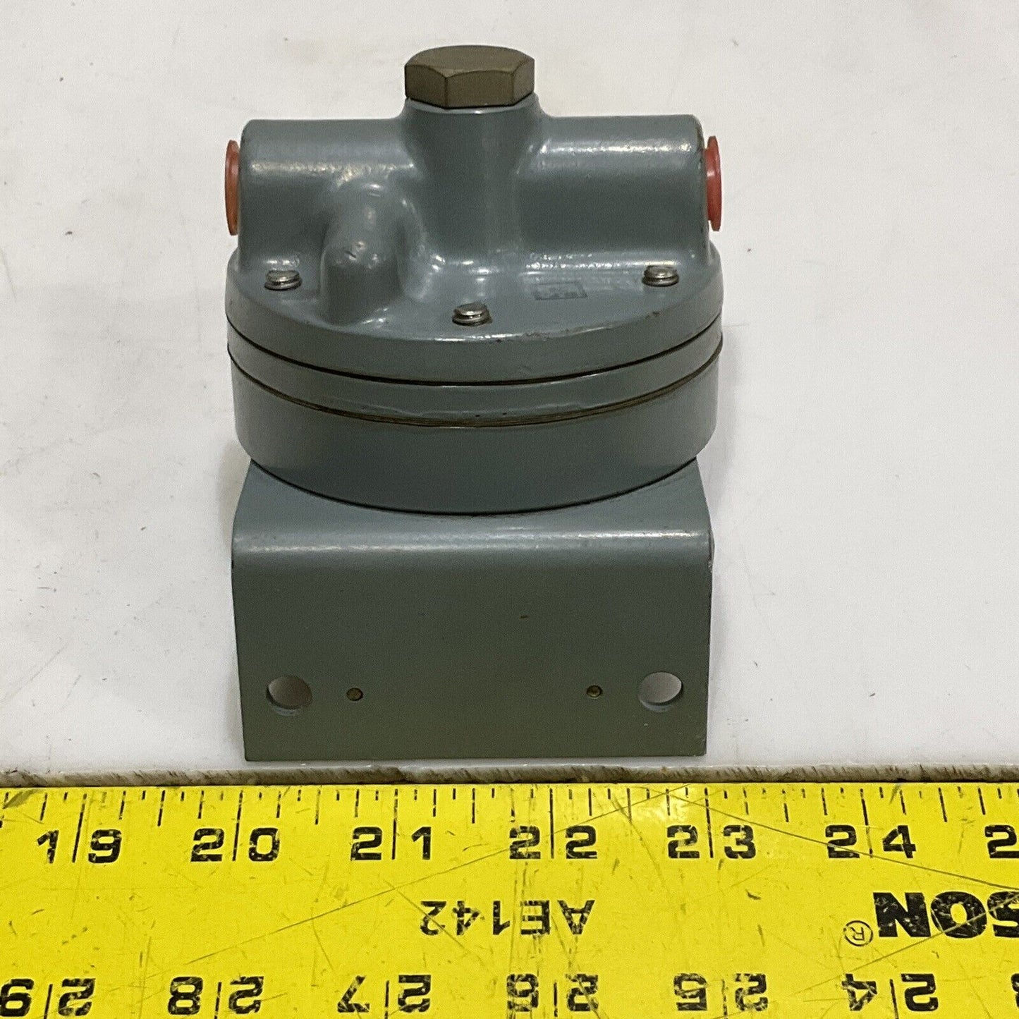 MOORE MODEL 61 F B/M 7200S11 BOOSTER RELAY U.S PAT 2,501,957 555