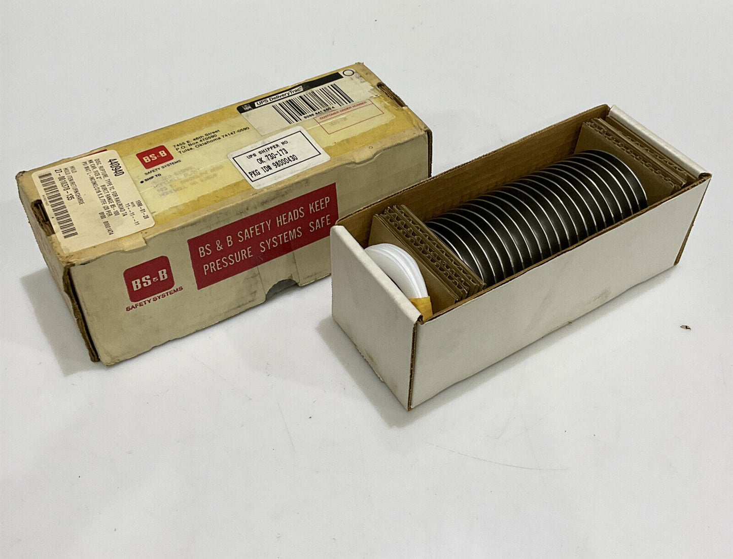 BS&S MODEL TC ST-0-0005-000 RUPTURE DISK 100 PSIG SIZE 2 IN 555