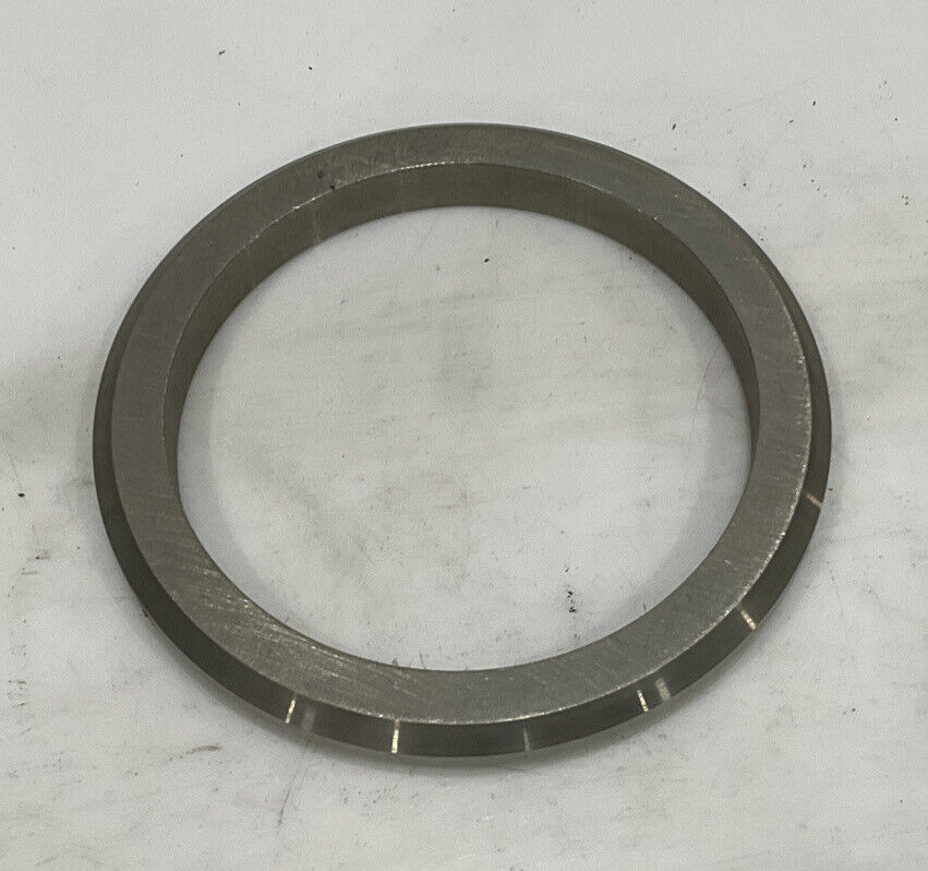 UNION PUMPS CO 847B0189103E22100 BUSHING THROAT 6 1/2”