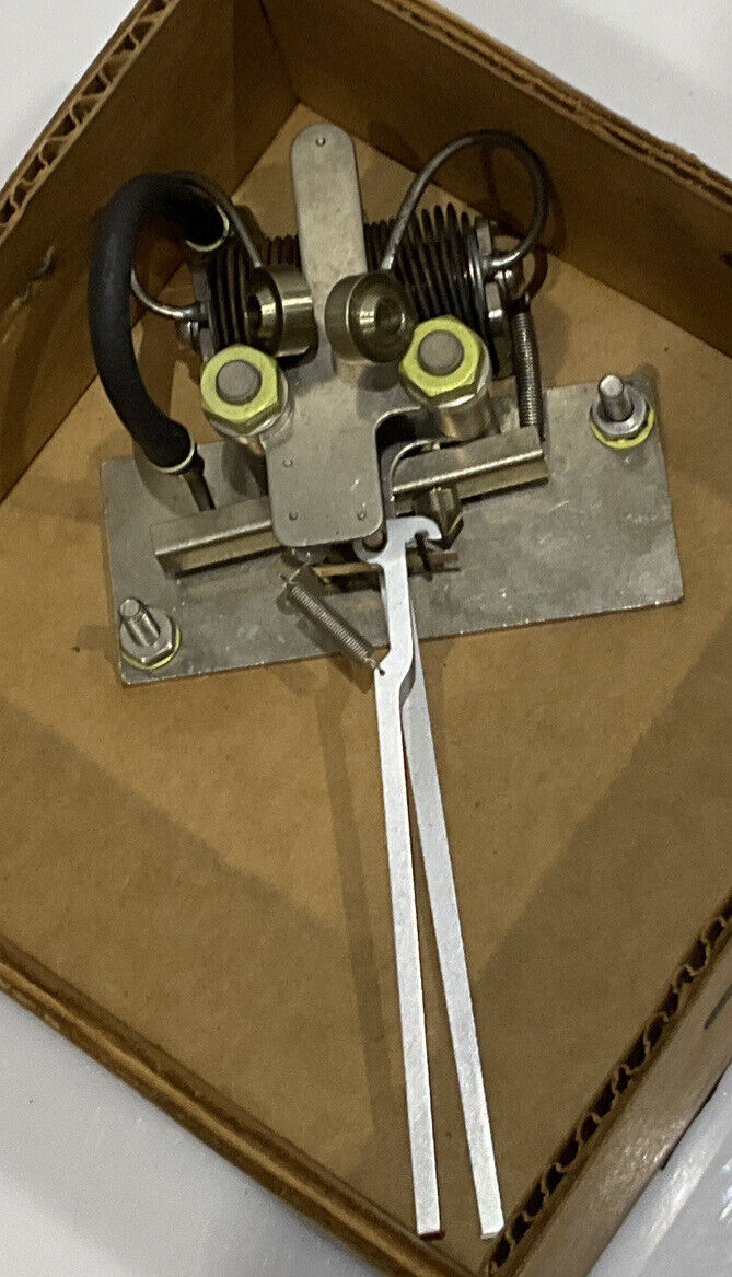 FOXBORO CONTROL UNIT ASSEMBLY C123BT 9P11829A 555