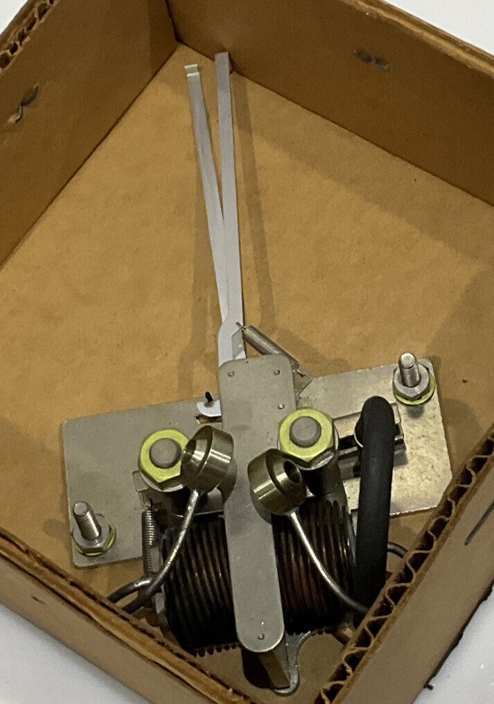 FOXBORO CONTROL UNIT ASSEMBLY C123BT 9P11829A 555