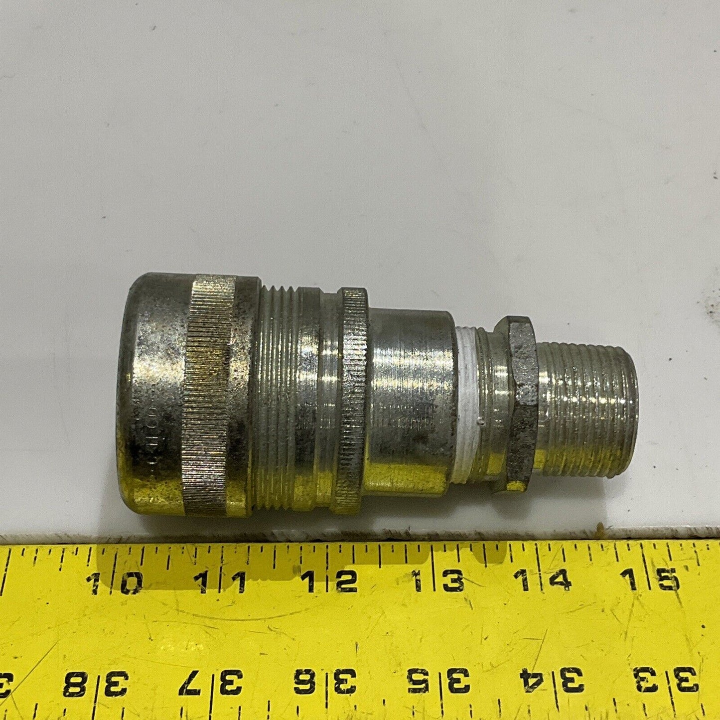 CROUSE HINDS CGFJ 342 CABLE CONNECTOR 1” NPT  CABLE OD 1”-1.375” LOT OF 3