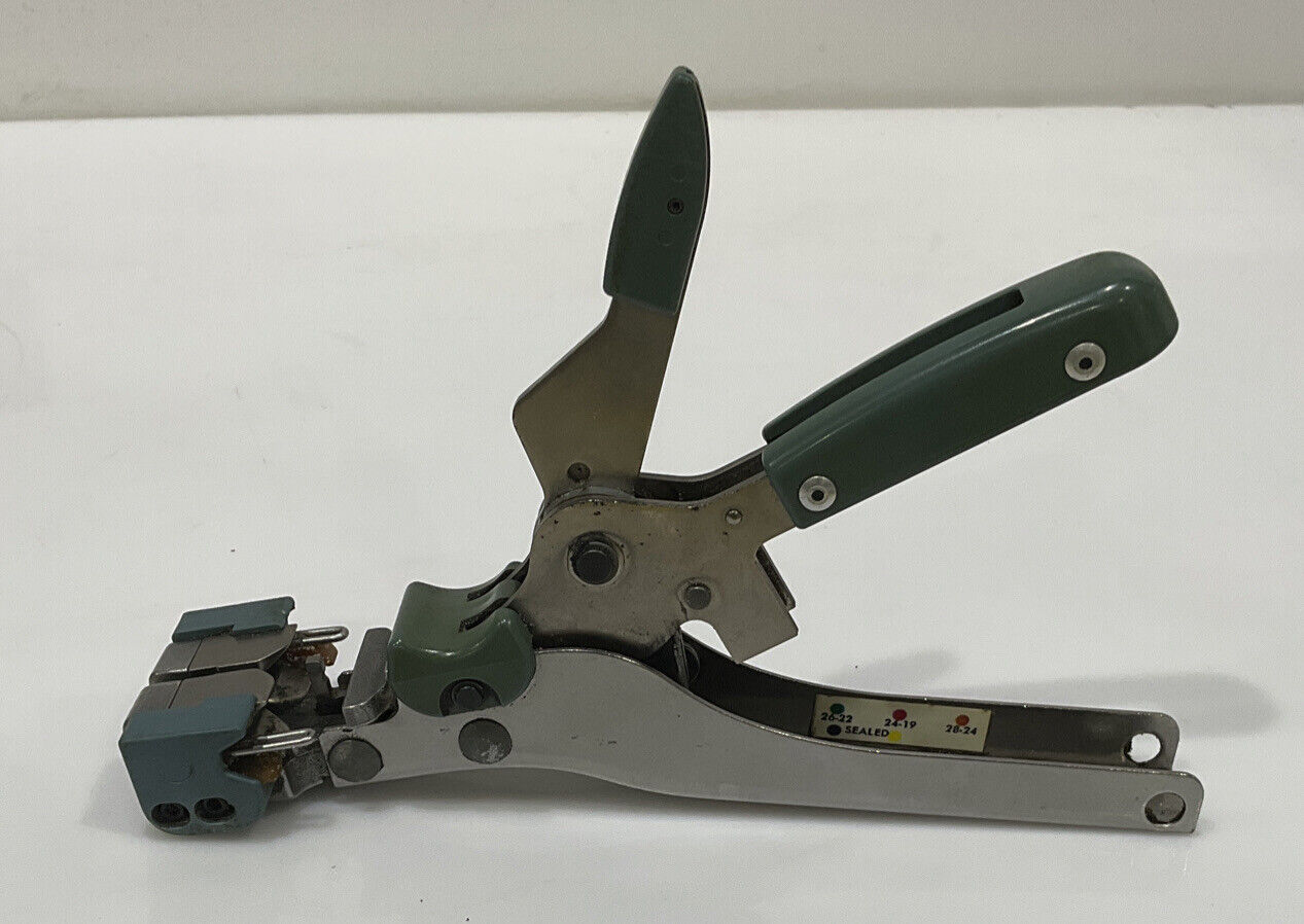 AMP HAND TOOL KIT WIRE CRIMP/CUTTER TWD