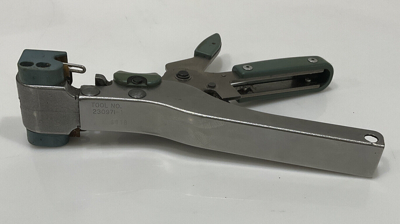 AMP HAND TOOL KIT WIRE CRIMP/CUTTER TWD