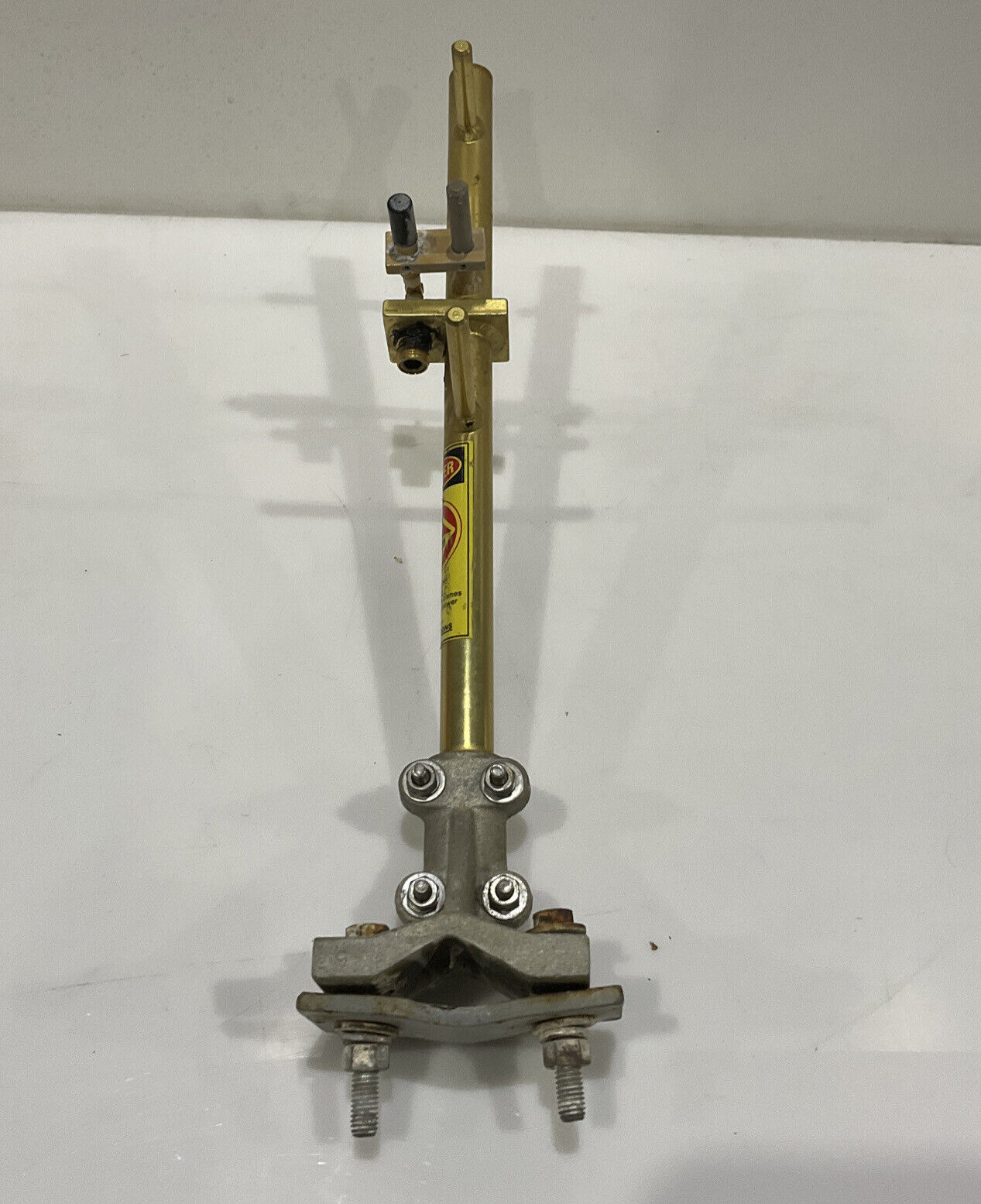 MAXRAD MYG 8063 3-ELEMENT BRASS YAGI ANTENNA WITH BRACKET TWD