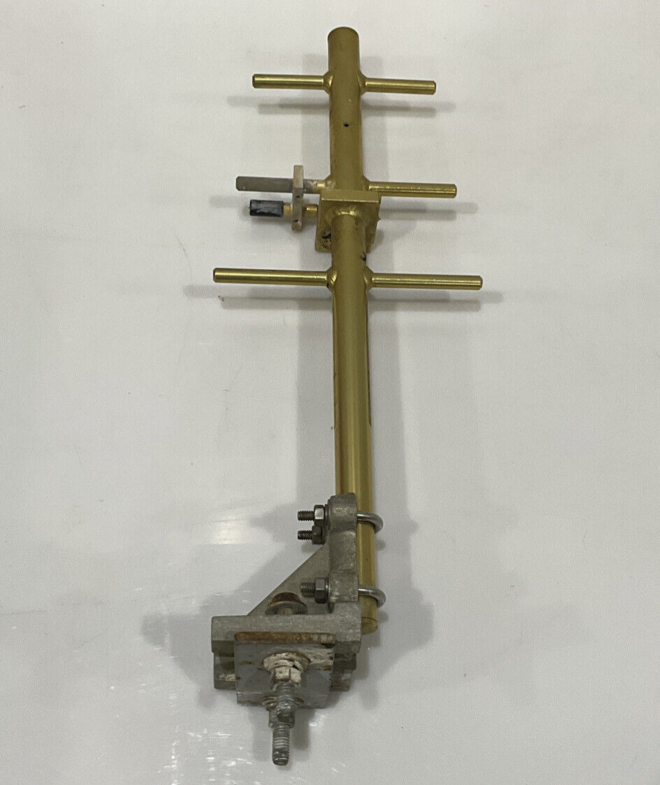 MAXRAD MYG 8063 3-ELEMENT BRASS YAGI ANTENNA WITH BRACKET TWD