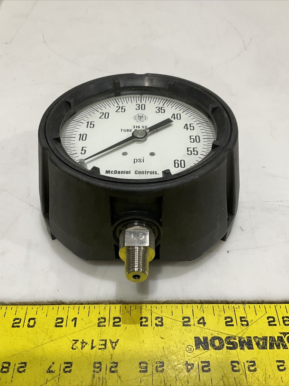 MCDANIELS CONTROLS MPB/SAC GAUGE  0+60 PSI 1/4 NPT 476