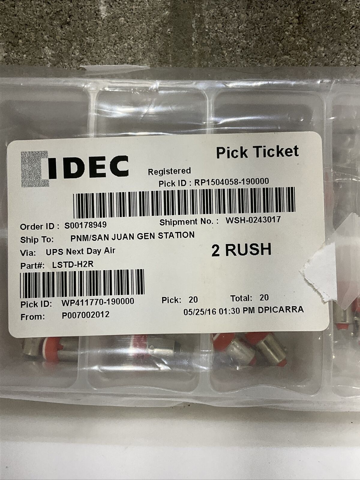 IDEC LSTD-H2R LED LAMP 24VAC/DC RED LOT OF 38 476