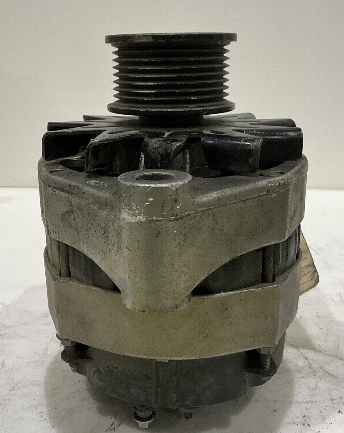 HUGO 13 0372 ALTERNATOR 28V VALEO 02469523 60A
