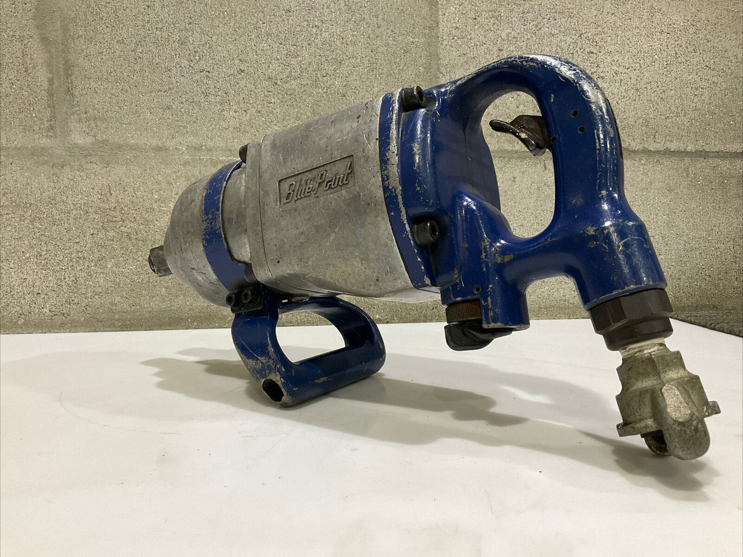 BLUE POINT AT1100A 1” DRIVE IMPACT WRENCH