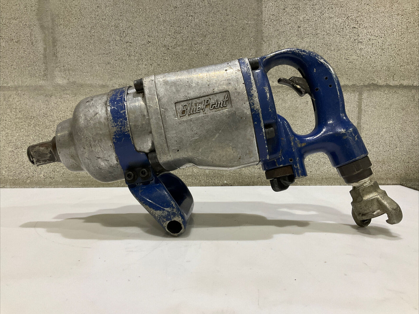 BLUE POINT AT1100A 1” DRIVE IMPACT WRENCH