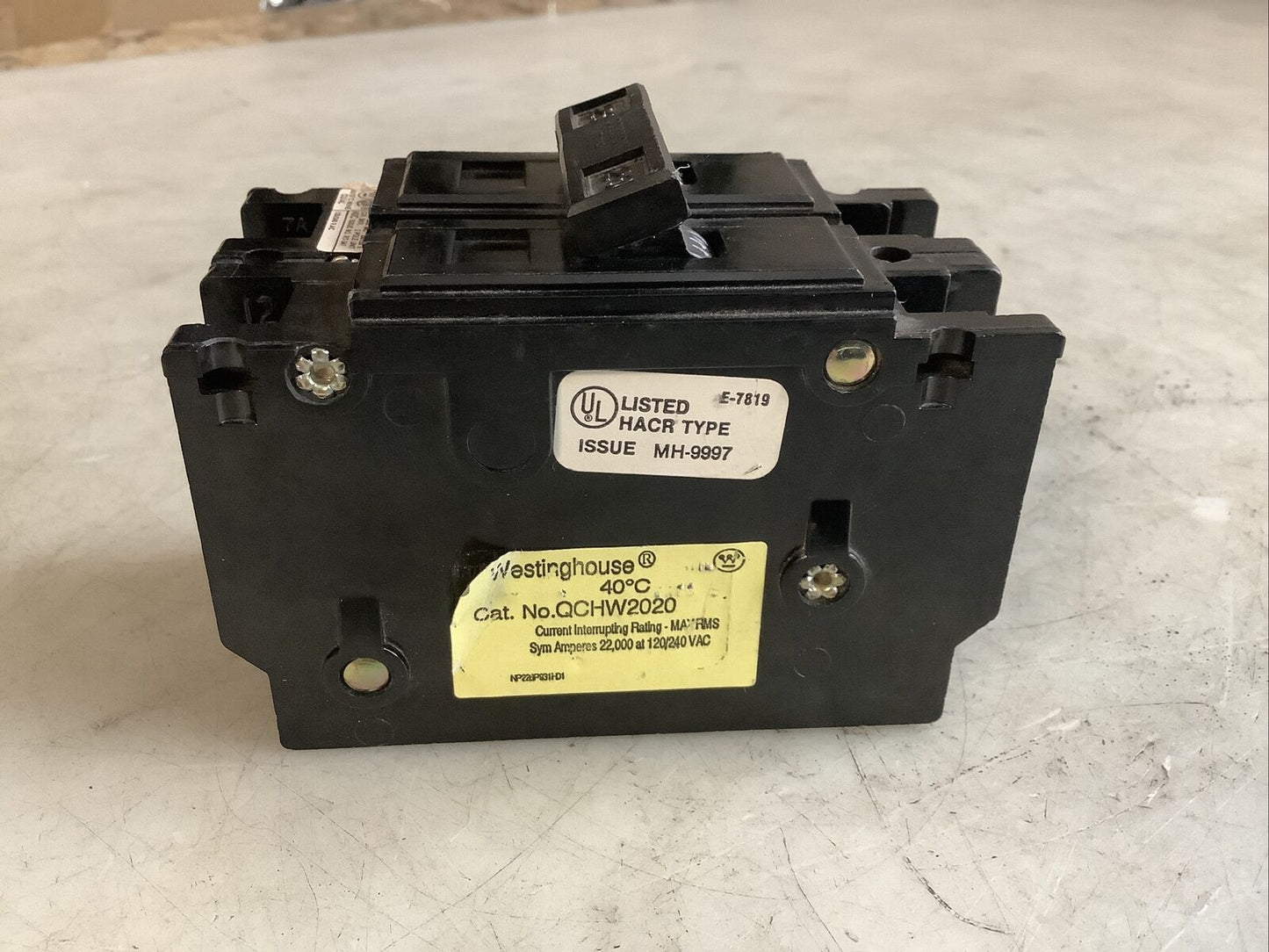 WESTINGHOUSE QCHW2020 CIRCUIT BREAKER 20A 2 POLE 476