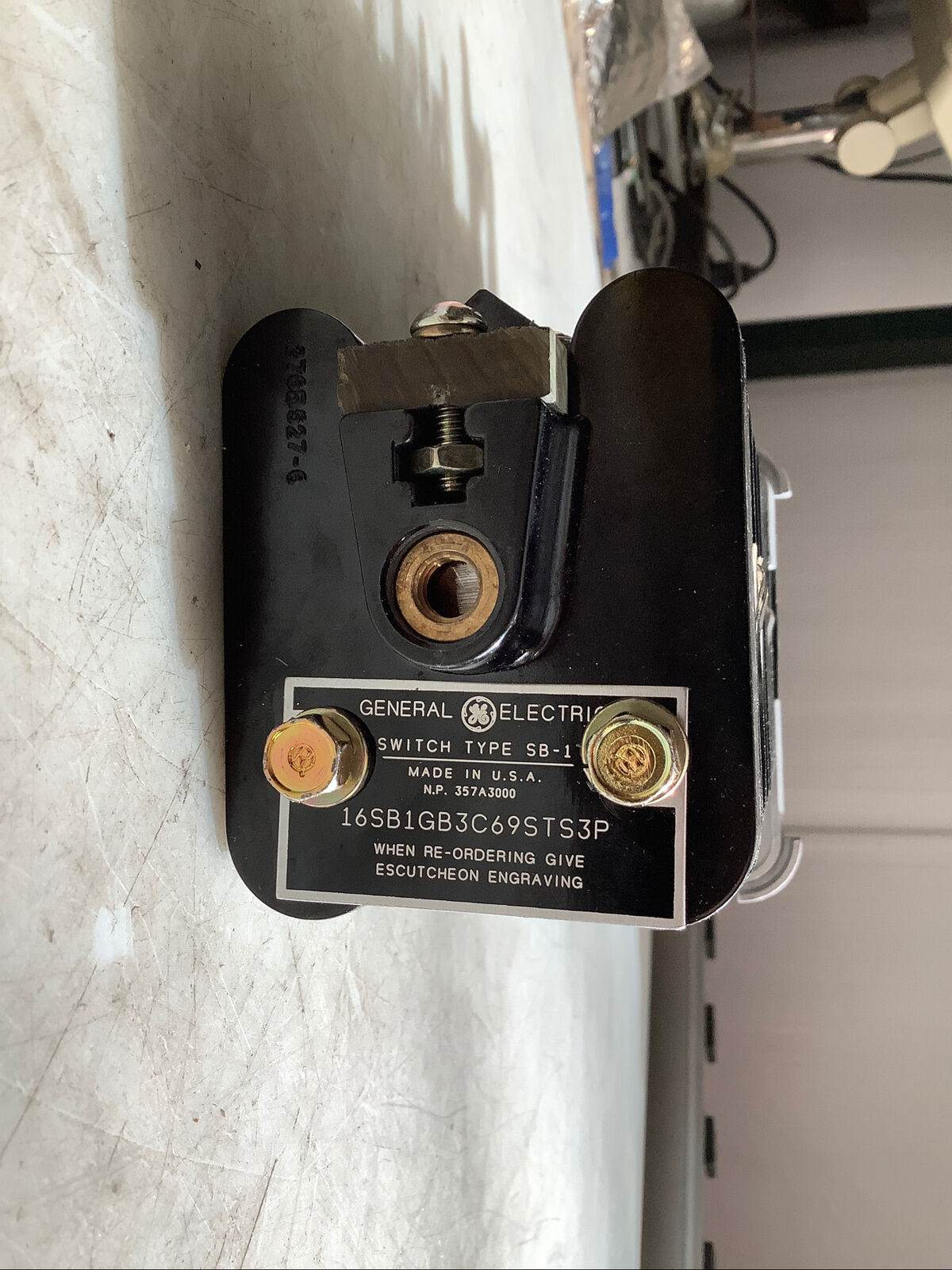 GE 16SB1GB3C69STS3P SB-1 CIRCUIT BREAKER CONTROL SWITCH 476