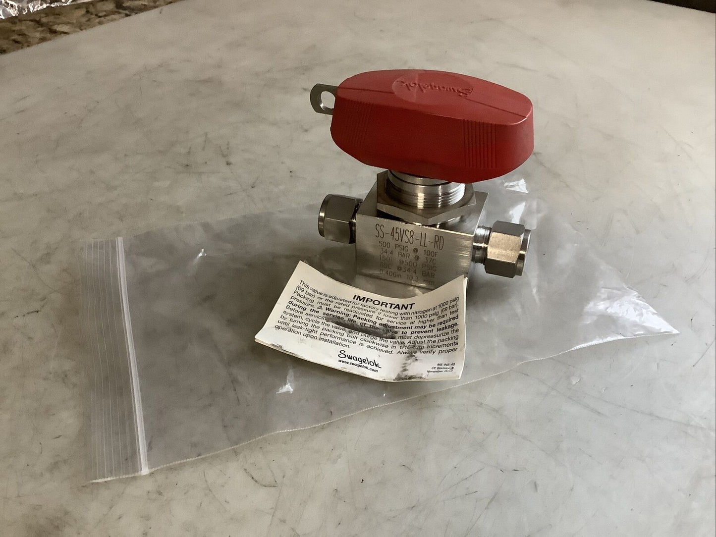 SWAGELOK SS-45VS8-LL-RD BALL VALVE 476