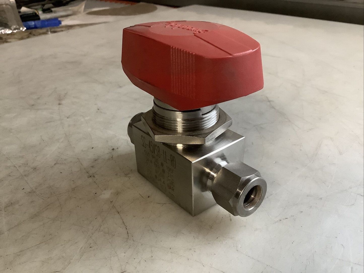 SWAGELOK SS-45VS8-LL-RD BALL VALVE 476