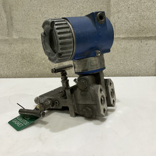 FOXBORO IDP-D26B01F-M3L1 PRESSURE TRANSMITTER W/ ANDERSON M4TV1S-4 VALVE 476