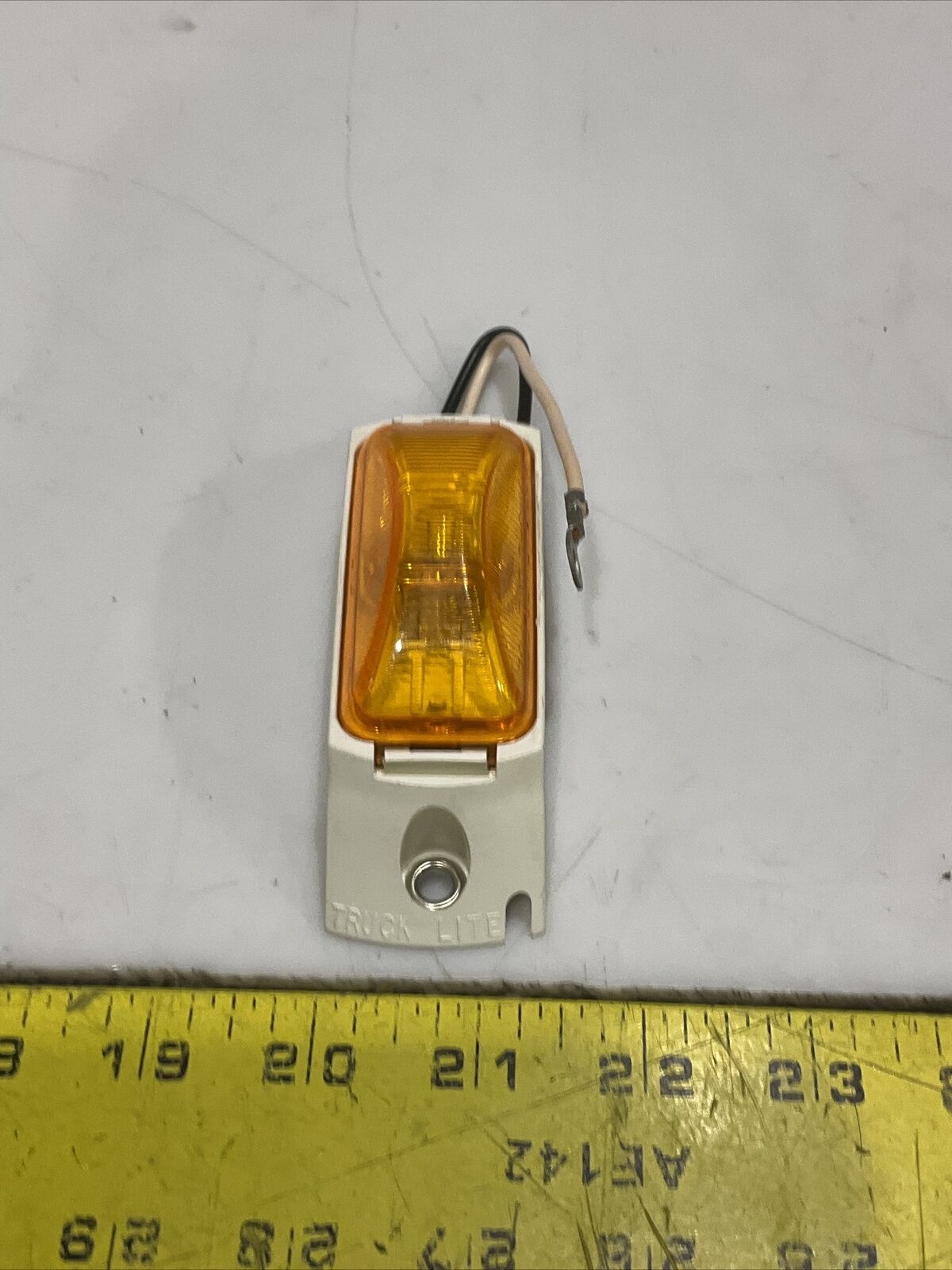 TRUCK LITE 15008Y AMBER CLEARANCE MAKER LIGHT LOT OF 7 476