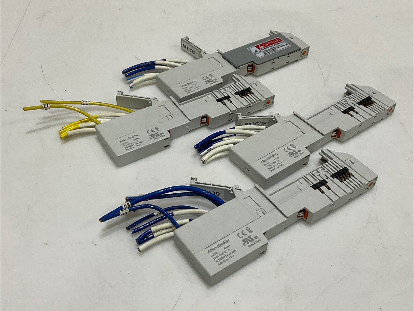 ALLEN BRADLEY 1734-TOPS 97334871 REV.A01 HIGH POWER OUTPUT MODULE LOT OF 4 CDM