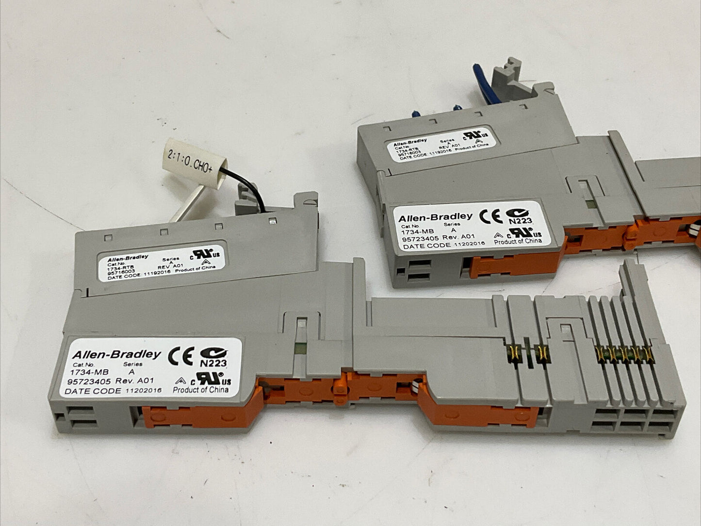 ALLEN BRADLEY 1734-MB TERMINAL BASE 1734-RTB TERMINAL BLOCK LOT OF 4 CDM